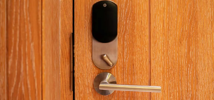 Automatic Locking Door Knob Union City